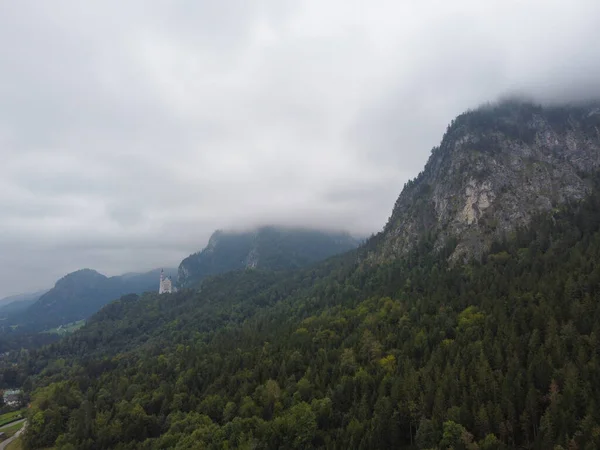 Αρκετά Στρώματα Βουνών Που Προβάλλονται Από Ψηλά Βουνά Στη Γερμανία — Φωτογραφία Αρχείου