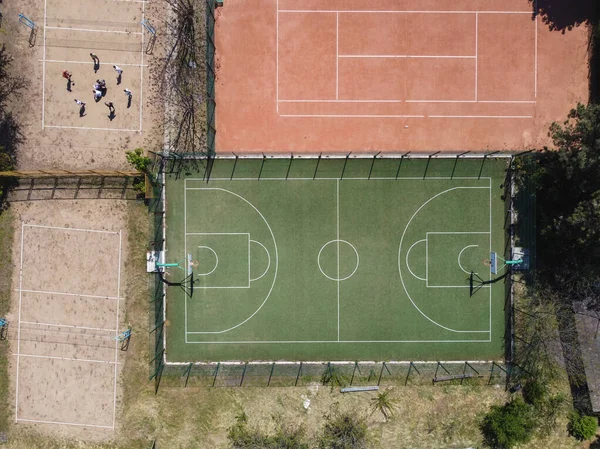 足球场 空中复制的空间照片用无人机拍摄 高质量的照片 — 图库照片