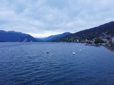 Como Gölü manzarası Villa Carlotta, Tremezzo, Lombardy, İtalya 'nın önünde. Yüksek kalite fotoğraf