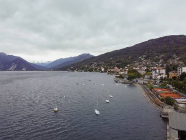 Como Gölü manzarası Villa Carlotta, Tremezzo, Lombardy, İtalya 'nın önünde. Yüksek kalite fotoğraf