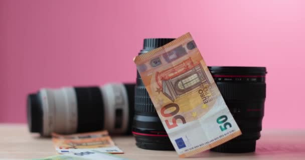 Objectif Appareil Photo Douché Dans Beaucoup Papier Monnaie Euro Fond Séquence Vidéo