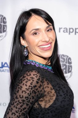 Margo Graf, Rock Fotoğrafçısı Steve Rapport Fotoğraf Sergisi VIP Resepsiyonuna katılıyor. Musichead Galeri, Hollywood, CA, 4 Kasım 2022 