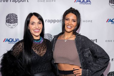 Margo Graf, CJ Franco Rock Fotoğrafçısı Steve Rapport Fotoğraf Sergisi VIP Resepsiyonuna katıldı. Musichead Galeri, Hollywood, CA, 4 Kasım 2022 