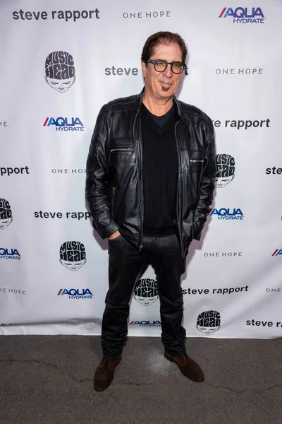 Jimmy Zavala Attends Rock Photographer Steve Rapport Photo Exhibition Vip — Stock Photo, Image