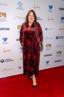 Carol Lynn Sher 10 Kasım 2022 'de Taglyan Kompleksi, Hollywood' da 2022 Heller Ödülleri 'ne katıldı.