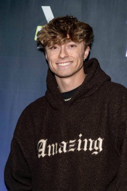 Brayden Whaley, Prymrr 'ın 17. Doğum günü partisine 12 Kasım 2022' de özel konutu Sherman Oaks, CA 'da katılıyor.