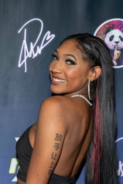 Bria Alana, Prymrr 'ın 17. Doğum günü partisine 12 Kasım 2022' de özel konutu Sherman Oaks, CA 'da katılıyor.