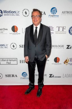 Tom Arnold, Beverly Hilton, Beverly Hills, CA, 20 Kasım 2022 'de düzenlenen 25. Arpa Uluslararası Film Festivali Ödül Töreni' ne katıldı. 