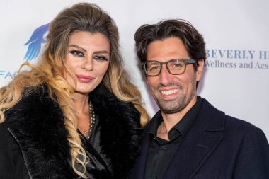 Aloisa ve Joseph Raho, 28 Kasım 2022 'de Laugh Factory, Los Angeles, CA' da 