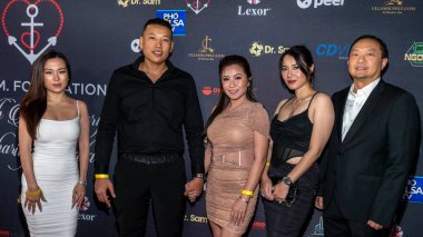 Cllam Supply - Sponsor SAM Vakfı 15. yıl dönümü yardım galasına katılıyor QD Meydanı, Westminster, CA 1 Aralık 2022 