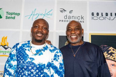 Seyi Brown, Richard Mofe-Damijo Nate Holden Sahne Sanatları Merkezi 'nde Seyi Brown' ın Los Angeles Kültür Şoku programına katıldı. 