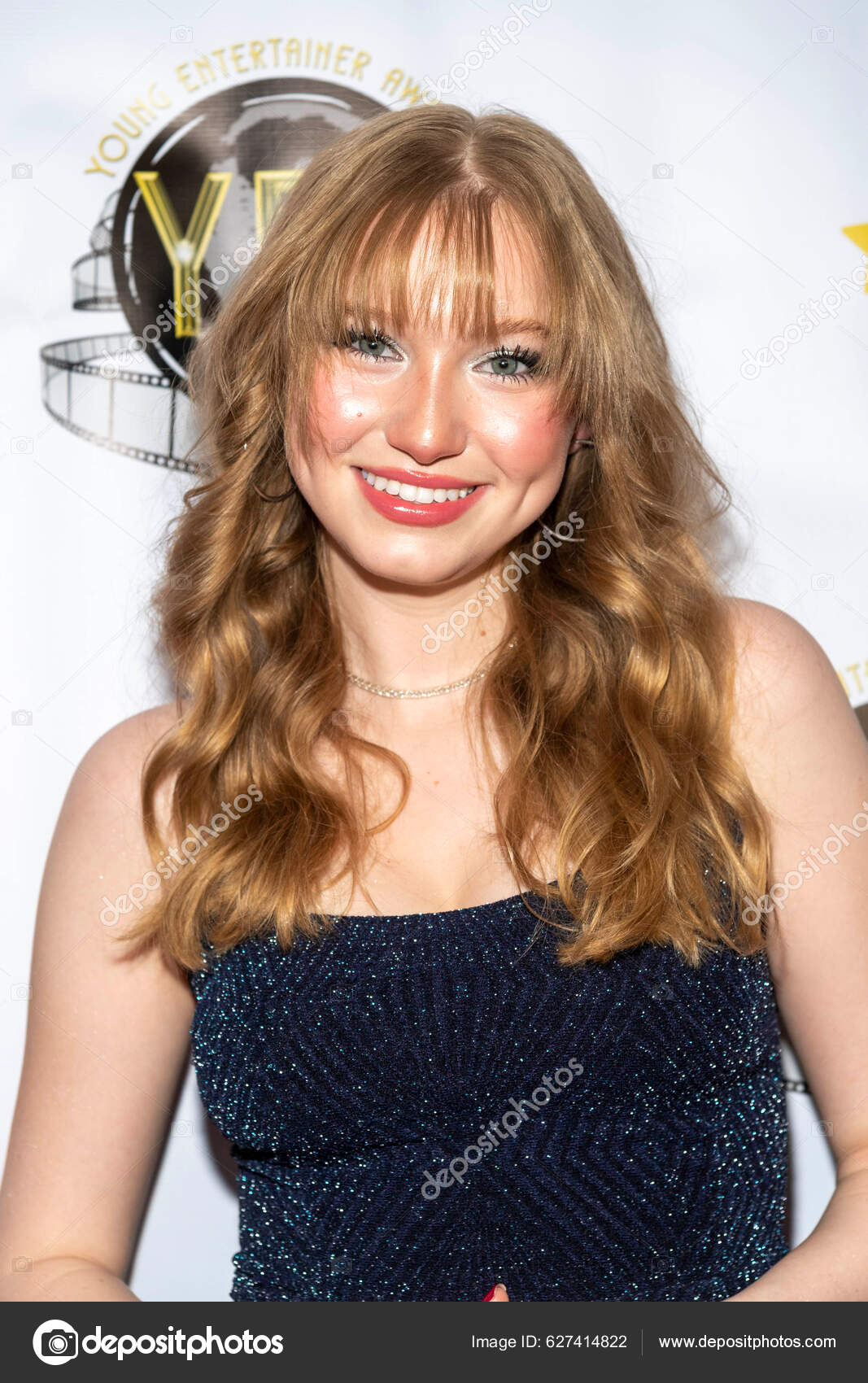 Abigail Zoe Lewis Attends 7Th Annual Young Entertainer Awards Universal