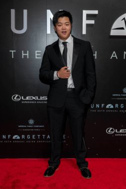 Hudson Yang, Lexus 'un Beverly Hilton, Beverly Hills, CA 17 Aralık 2022' de sunduğu 20. Unutulmaz Galasına katıldı. 