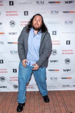 Comedian Evan Sanford attends Jiaoying Summers Birthday Roast at Hollywood Improv, Los Angeles, CA January 19 2023