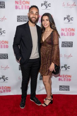 Senaryo yöneticisi Vaal English, Thailin Silva 