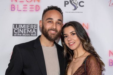 Senaryo yöneticisi Vaal English, Thailin Silva 