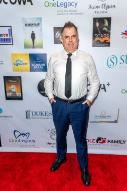 Yapımcı Matthew Payne, Luxe Hotel, Los Angeles 'taki gazilerimizi onurlandırmak için 15. Oscar öncesi galaya ve hediye süitine katılıyor.