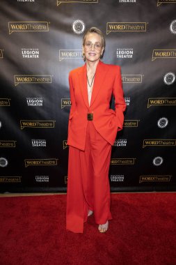 Aktris Sharon Stone, 18 Mart 2023 'te Hollywood Post 43' te 