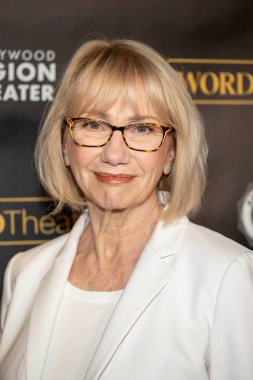 Aktris Kathy Baker, 18 Mart 2023 'te Hollywood Post 43' te 