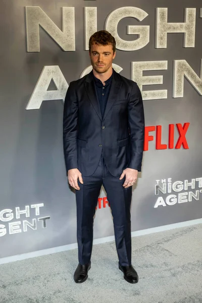 俳優ガブリエル バッソは 2023年3月20日にNetflixチューダム劇場で行われたロサンゼルス特別上映会 Night Agent に出席します — ストック写真