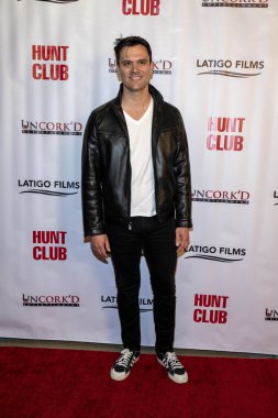 Aktris Isabella Blake-Thomas, yönetmen Elizabeth Blake-Thomas, 28 Mart 2023 tarihinde TCL Çin Tiyatrosu 'nda Latigo Film Av Kulübü' nün dünya prömiyerine katıldı.