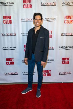 Aktris Isabella Blake-Thomas, yönetmen Elizabeth Blake-Thomas, 28 Mart 2023 tarihinde TCL Çin Tiyatrosu 'nda Latigo Film Av Kulübü' nün dünya prömiyerine katıldı.