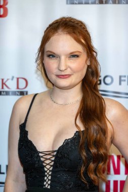 Aktris Isabella Blake-Thomas, yönetmen Elizabeth Blake-Thomas, 28 Mart 2023 tarihinde TCL Çin Tiyatrosu 'nda Latigo Film Av Kulübü' nün dünya prömiyerine katıldı.