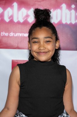 Şarkıcı Ayla Rae, Kendall Rae Ricci 'nin 