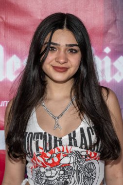 Model Alexandra Bull, Kendall Rae Ricci 'nin 