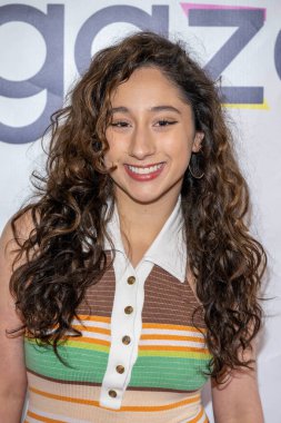 Dansçı Gemma Asfour, Zigazoo ve Teen Beat Media 'nın sunduğu 