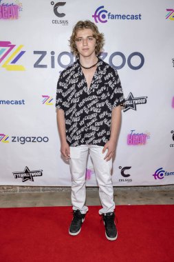 Aktör Marik Knight, Zigazoo ve Teen Beat Media 'nın sunduğu 