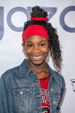 Aktris Shelia Celine, Zigazoo ve Teen Beat Media 'nın sunduğu 