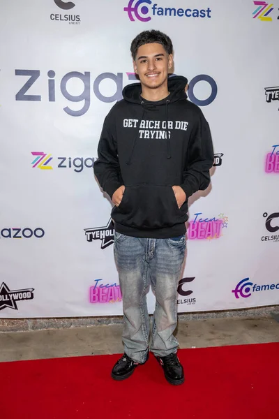 Influencer Duke Royc Navštěvuje Kick Summer Party Presented Zigazoo Teen — Stock fotografie