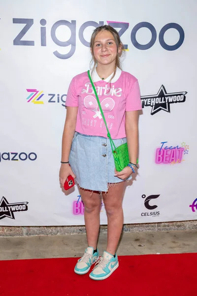 Singer Kiara Dokaj Adopds Kick Summer Party Presented Zigazoo Teen — 스톡 사진