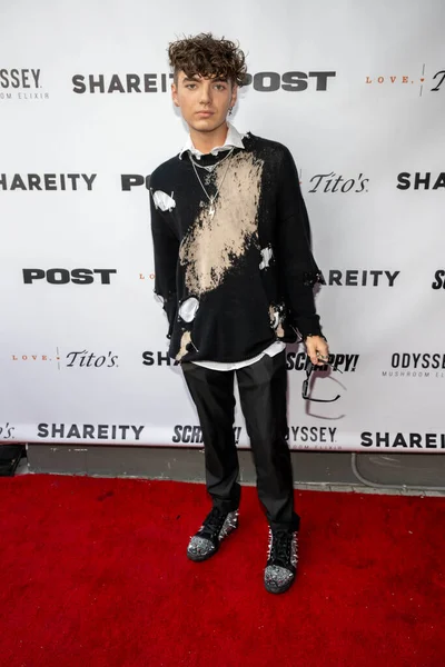 Herec Matthew Sieverin Navštěvuje Modelky Komedie Hotelu Ziggy Hollywood Los — Stock fotografie