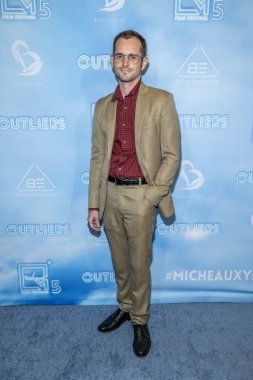 Aktör Miles Cooper, Los Angeles Culver Tiyatrosu 'ndaki 2023 Micheaux Film Festivali açılış gecesine 10 Temmuz 2023' te katıldı.