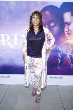Film Yapımcısı Marie Y. Lemelle, Los Angeles Cinemark Baldwin Hills, Los Angeles 'ta Los Angeles Gala Yönetmeni Anthony Bawn TV dizisine katılıyor.