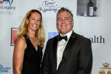 Bridge to Life Jennifer Guzman, Aaron Gilchrist Taglyan Kompleksi, Los Angeles 'ta düzenlenen OneLegacy Yıllık Ava Kalp Ödülü Galasına katıldı.