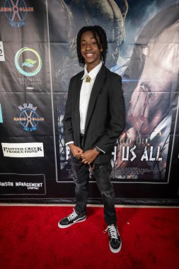 Aktör Malachi Myles Los Angeles Film Premiere BENEATH US Hepsi Laemmles Town Center 5, Los Angeles, CA 14 Eylül 2023