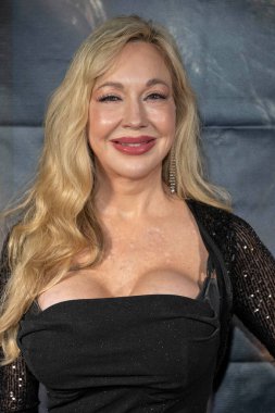 Aktris Deanna Hickman Los Angeles Film Premiere BENEATH US Hepsi Laemmles Town Center 5, Los Angeles, CA 14 Eylül 2023