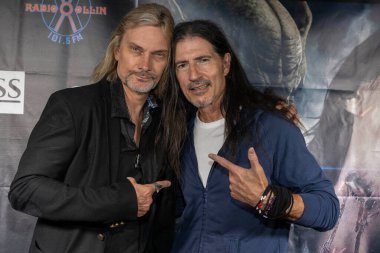 Aktör Yan Birch, Aktör Billy Wirth Los Angeles Film Premiere BENEATH US Hepsi Laemmles Town Center 5, Los Angeles, CA 14 Eylül 2023