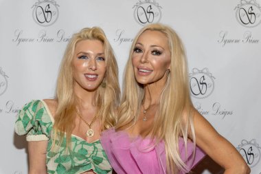 Aktris Erin Gavin, Couture tasarımcısı Symone Prince Couture Designer Symone Prince The Britely, Los Angeles, CA 19 Ekim 2023 'te VIP koleksiyonunu sunar.