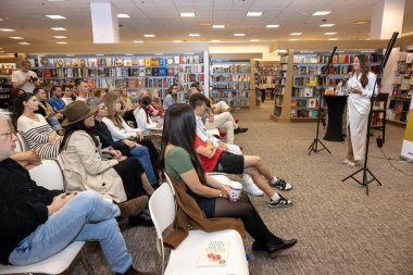 Yazar Andi Lew, Andi Lew 'in 