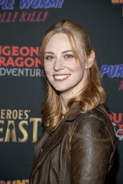 Aktris Deborah Ann Woll, E.P. 'de Zindanlar ve Ejderhalar Maceraları gösterimine katıldı. ve L.P. çatısı, Los Angeles, CA 13 Kasım 2023