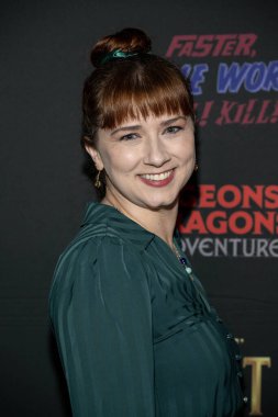 Aktris Paula Deming E.P. 'de Zindanlar ve Ejderhalar Maceraları gösterimine katıldı. ve L.P. çatısı, Los Angeles, CA 13 Kasım 2023