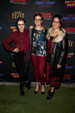 Sahilin büyücüleri E.P. 'de Zindanlar ve Ejderhalar Maceraları gösterimine katılıyor. ve L.P. çatısı, Los Angeles, CA 13 Kasım 2023