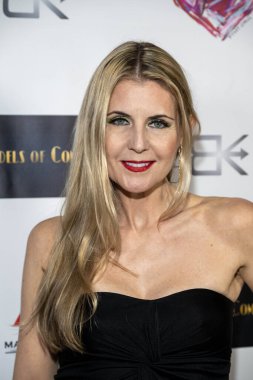 Yönetmen Kathy Kolla Max Etkinlikleri 'ne katıldı SIXTY Beverly Hills, Los Angeles, CA 17 Kasım 2023' te Komedi Modelleri sunar