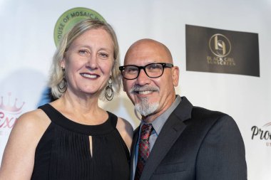 Marla ve Jim Dellalonga, 2 Aralık 2023 'te Los Angeles' taki Özel Konutlarda Sınırsız Bağış Gecesi 'ne katıldılar.