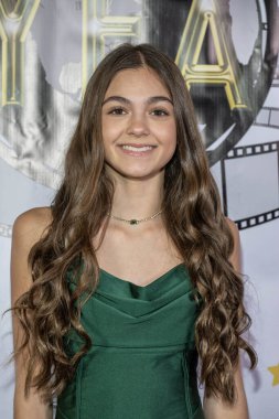  Aktris Alyssa Gervasi, Şaban Tiyatrosu, Los Angeles 'ta düzenlenen 8. Geleneksel Genç Eğlence Ödülleri' ne katıldı.