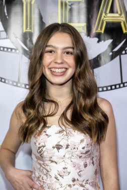 Oyuncu Kayden B. Tokarski, Şaban Tiyatrosu, Los Angeles 'ta düzenlenen 8. Yıllık Genç Eğlence Ödülleri' ne katıldı.